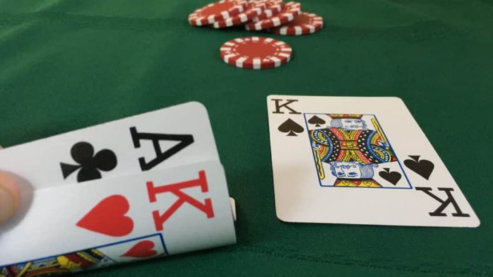 Playing Pokerace99